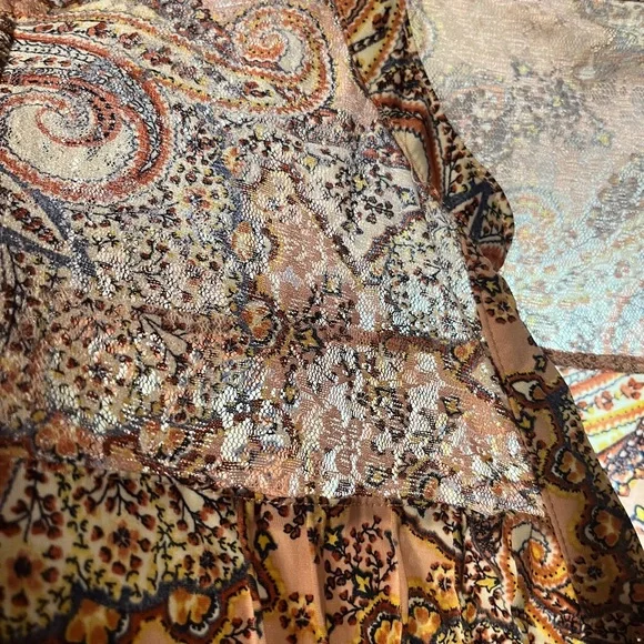 Ava & Grace sleeveless top. Size XL - Picture 4 of 4